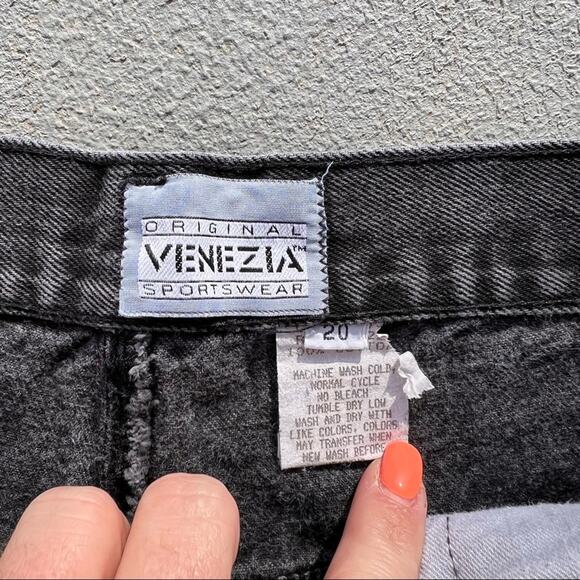 Vintage 90s Venezia black high rise taper ankle mom jeans 32" WAIST - Picture 3 of 3